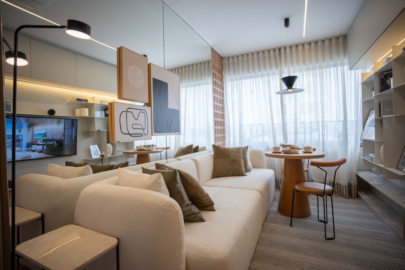 Apartamento, 1 quarto, 3033 m² - Foto 2